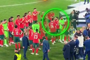 暖心❤️！2024欧洲杯C罗失点落泪，B费号召队友安慰总裁