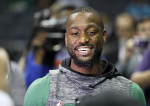 肯巴·沃克致黄蜂球迷：NBA将见证诸多令人惊叹的交易，唯有信赖管理层