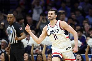 NBA选秀：骑士在第29顺位选中卡拉班，将其交易至国王以换取第34顺位签及一轮选秀权！