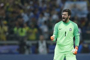 ESPN：巴西队向FIFA通报，苏格兰比赛将拒用红色门将球衣