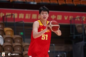 记者:今日日本好运连连+霍金森明星球,中国男篮主场遭遇滑铁卢