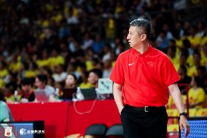 记者：难以置信中国男篮下一场输给中国台北，两队境遇悬殊