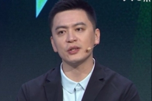 杨鸣谈执教经验：传授新人技巧+维护团队核心 确保更衣室和谐稳定