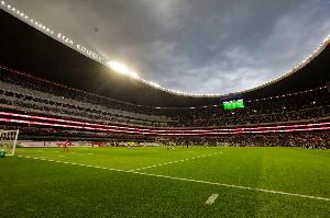 记者：FIFA以天气为由推迟比赛，实则更忧虑安保状况