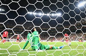 南非0-1韩国！韩国解说：我认为这或许是韩国队史上最差的一场比赛
